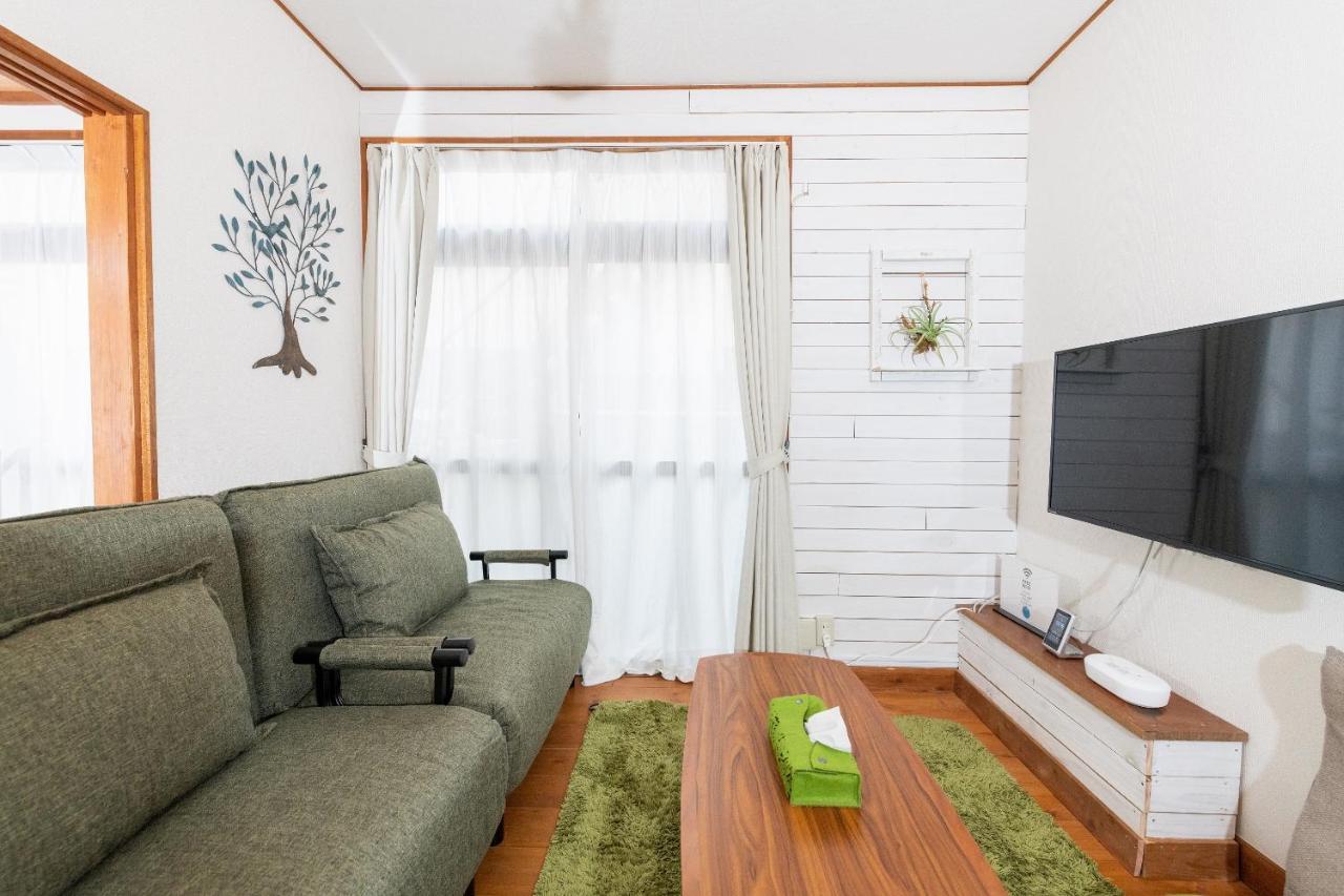 Apartment Leaf *